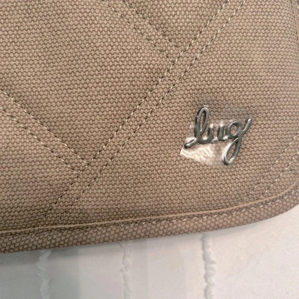 NWT Lug Tango SE Travel Wallet - Matte Luxe VL - Sand Taupe - Picture 3 of 4